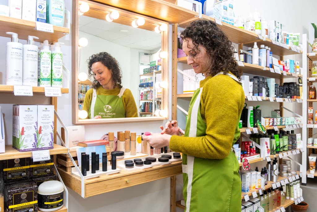 Cosmética e higiene natural sin químicos agresivos