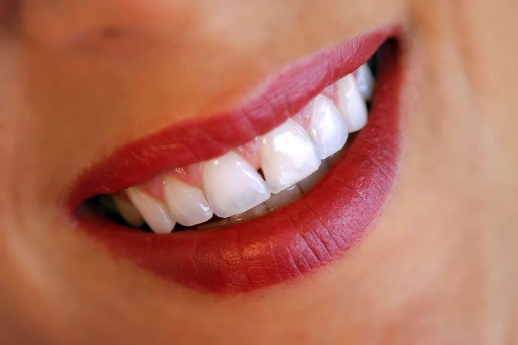 Salud bucal sana con nuestros productos de higiene bucodental en Pontevedra